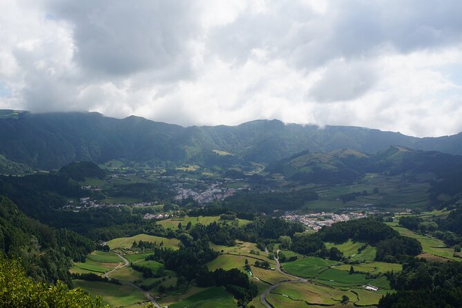Full-Day Private São Miguel Tour With Furnas and Hot Springs - Discovering Furnas Hot Springs