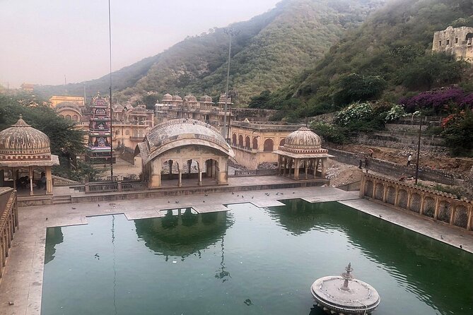Full Day Private Sightseeing Tour of Jaipur - Hawa Mahal (Palace of Winds)