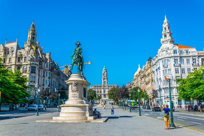Full-Day Private Sightseeing Tour to Porto From Lisbon - Savoring Lunch and Wine Tasting