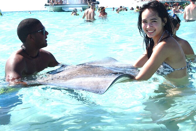 Full-Day Private Stingray City Snorkeling and Starfish Beach Tour - Coral Gardens Snorkeling