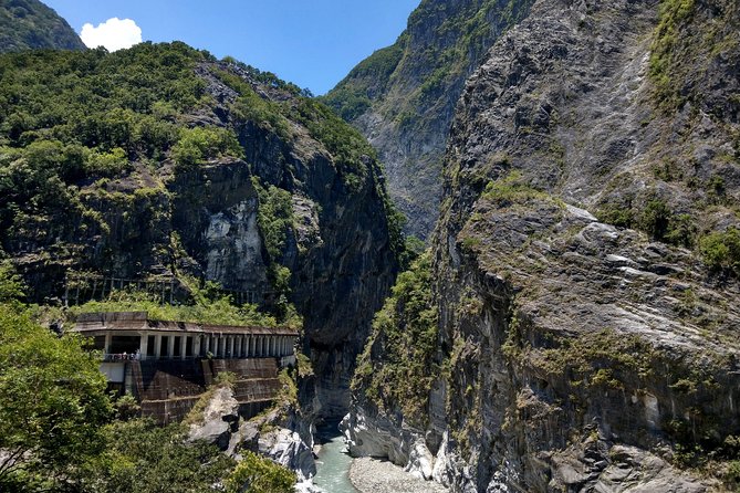 Full-Day Private Taroko National Park Tour From Hualien City - Getting to Taroko National Park