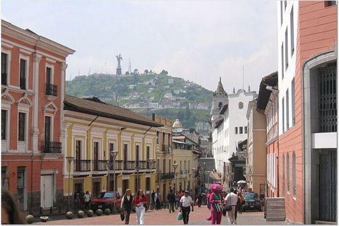 Full-Day Private Tour Explore the Food, Art and Culture in Quito - Key Points