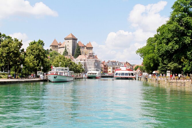 Full-Day Private Tour From Geneva to Annecy - Group Size and Flexibility