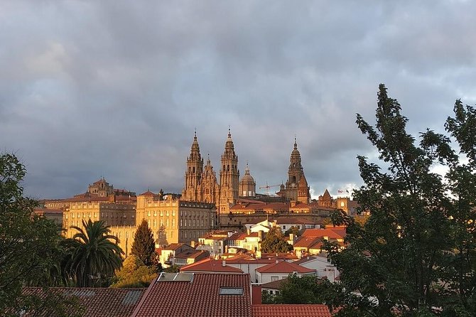 Full-Day Private Tour: Historic Santiago De Compostela From Lisbon - Reasons to Visit Santiago De Compostela
