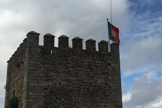 Full Day Private Tour in Évora and Monsaraz - Questions About Staying Here