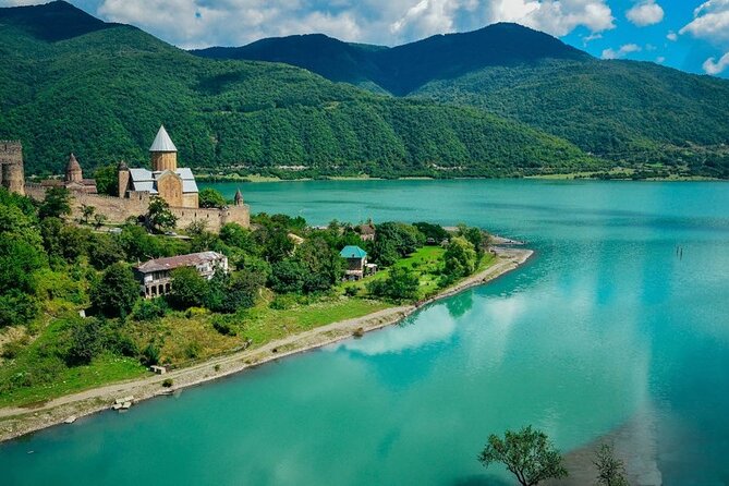 Full Day Private Tour in Kazbegi, Gudauri & Ananuri From Tbilisi - Tour Overview