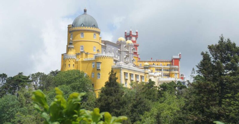 Full-Day Private Tour in Sintra and Important Landmarks - Inclusions