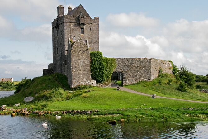 Full-Day Private Tour in West Coast of Ireland - Tour Highlights