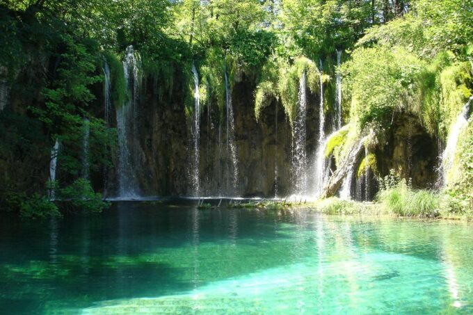Full Day Private Tour of Plitvice Lakes From Split & Trogir - Restrictions and Suitability