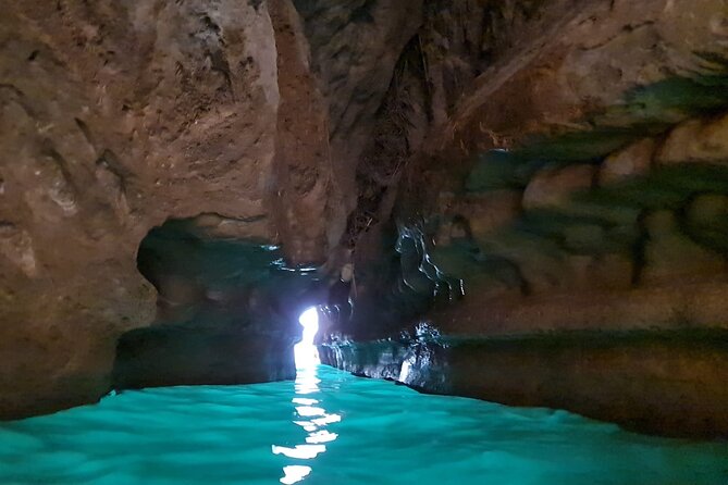 Full-Day Private Tour of Wadi Shab and Bimmah Sinkhole - Wadi Shab Highlights
