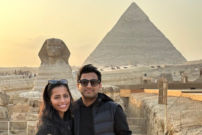 Full-day Private Tour Pyramids of Giza, Sphinx, Memphis and Sakkara - Tipping Included for Convenience