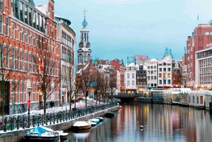 Full Day Private Tour to Amsterdam From Brussels - Accessibility Information