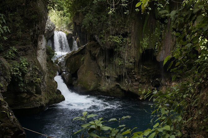 Full Day Private Tour to Puente De Dios and Tamasopo - Key Points