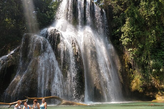 Full Day Private Tour to Puente De Dios and Tamasopo - Pickup and Meeting Details