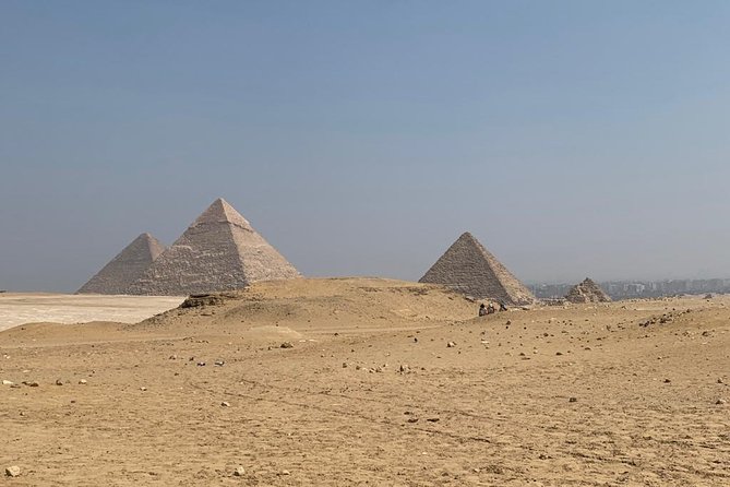 Full-Day Private Tour to Pyramids of Giza and Egyptian Museum - Lunch at Local Egyptian Restaurant