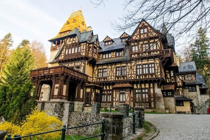 Full-Day Private Tour to Sinaia, Bran and Brasov From Bucharest - Transportation Included