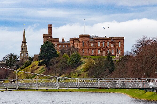 Full-Day Private Tour to Urquhart Castle Loch Ness and Inverness - Discovering Loch Ness and Inverness