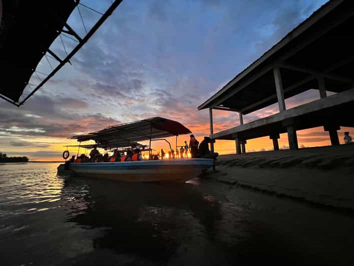 Full Day Private Tour Water Gypsea & Kuala Penyu Sabah - Key Points