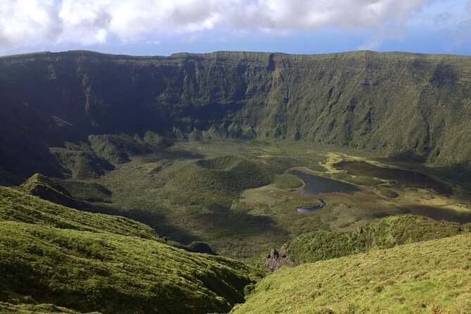 Full Day Private Trip Faial - Traditional Lunch