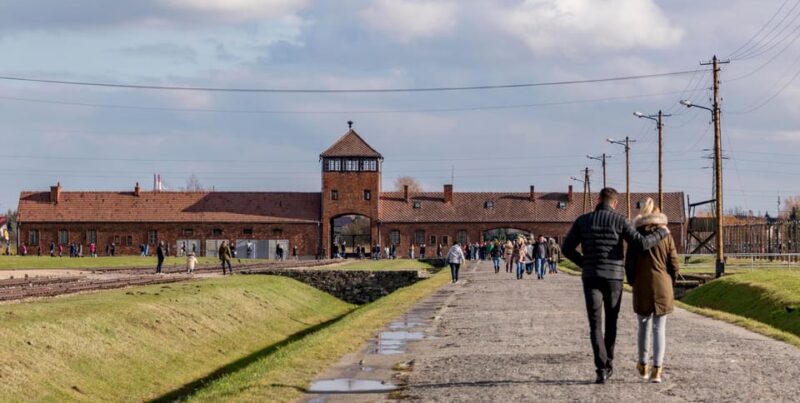 Full-Day Private Trip From Prague to Auschwitz - Birkenau - Key Points