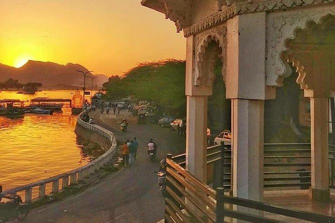 Full-Day Private Udaipur Local Sightseeing With Optional Guide - Optional Guide Services