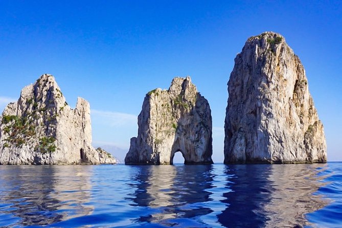 Full-Day Private VIP Boat Tour to Capri - Price Variation