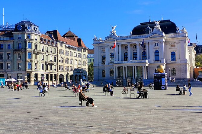 Full-Day Private Zurich Sightseeing Tour and Chocolate Tasting - Knowledgeable Local Expert Guide