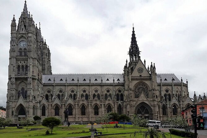 Full Day Quito (City Tour + Middle of the World + Teleferico) - Tour Overview