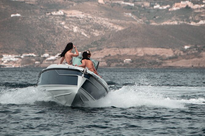 Full Day Rental in Santorini With Saxdor Luxury Boat - Positive Guest Reviews and Ratings