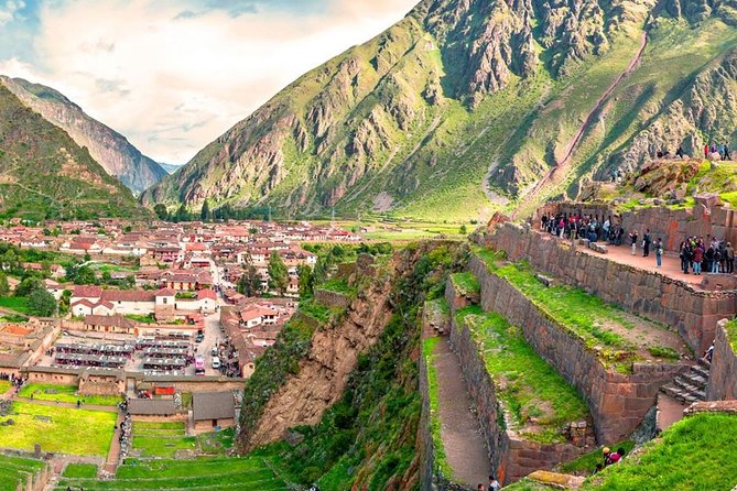 Full Day Sacred Valley of the Incas - Touristic Guide and Inclusions
