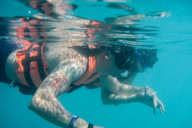 Full-Day Sailing Trip to Mujeres Island From Playa Del Carmen - Private Beach Club Lunch