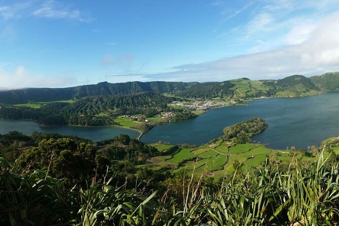 Full-Day Sete Cidades Crater Lake and Fire Crater Lake Private Tour - Itinerary and Highlights