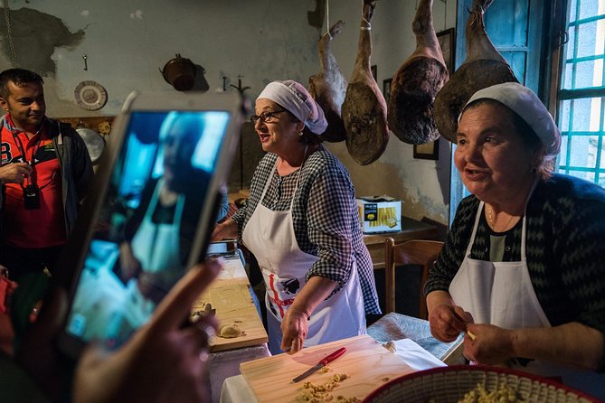 Full-Day-Small Group - the Family Experience: Lifestyle and Local Traditions - Inclusions and Logistics