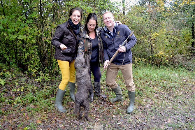 Full-Day Small-Group Truffle Hunting in Tuscany With Lunch - Tour Logistics and Details