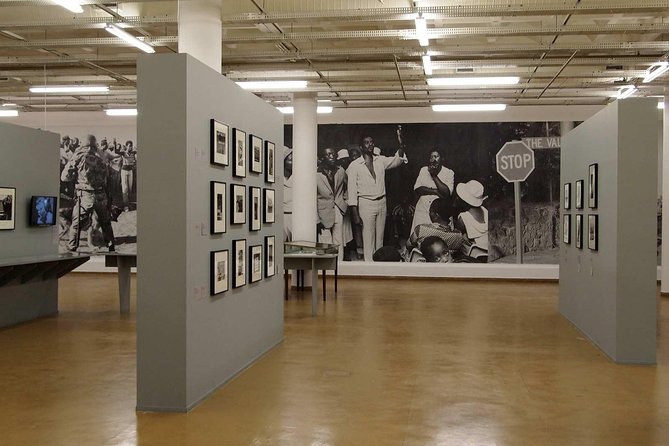 Full-Day Soweto, Apartheid Museum and Lunch Tour - Group Size and Capacity