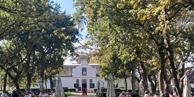 Full Day Stellenbosch Franschhoek Wine Testing Private Tour - Scenic Beauty of Stellenbosch