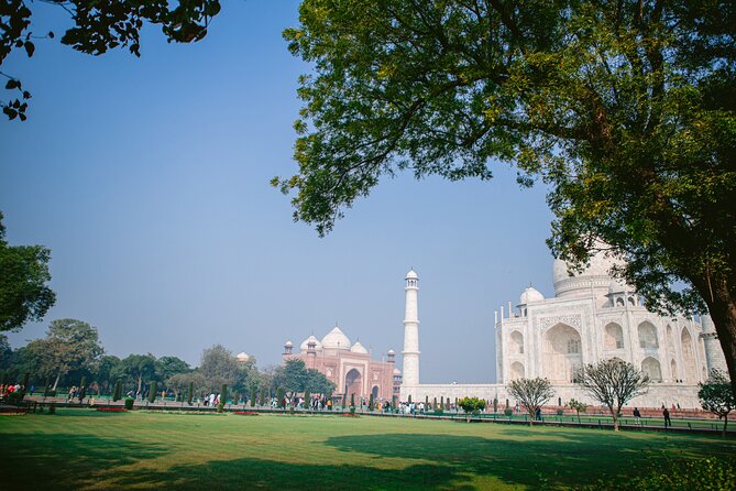 Full-Day Sunrise Taj Mahal Tour From Delhi by Car - Tour Experience