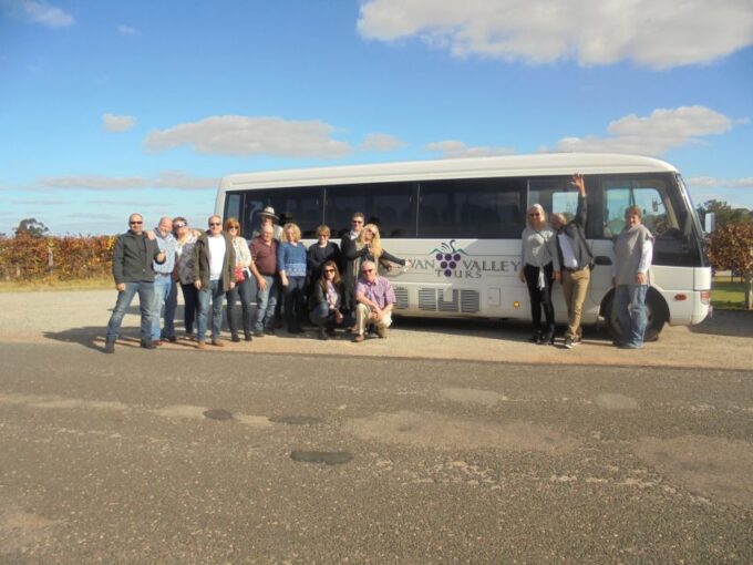 Full-Day Swan Valley Wineries With Lunch and River Cruise - Lunch Experience