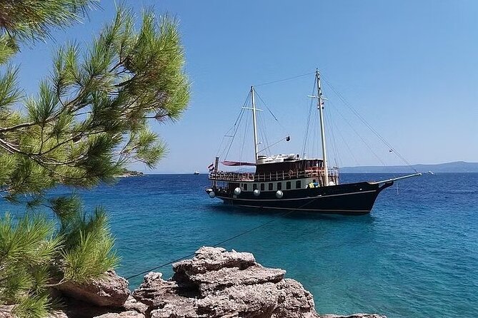 Full Day Swimming and Snorkeling Tour With Lunch in Split - Lunch Options