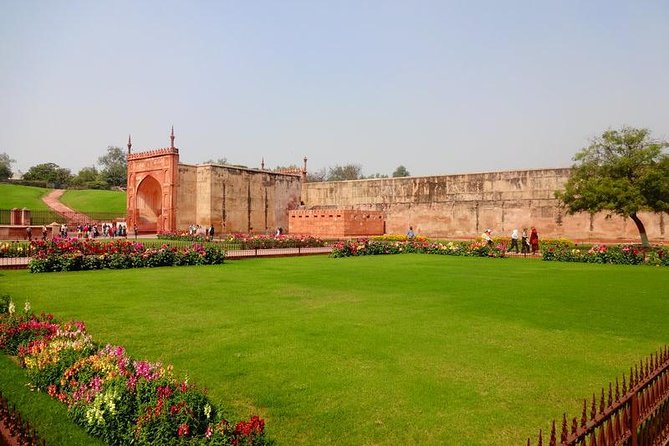 Full Day Taj Mahal Tour With Agra Fort & Fatehpur Sikri - Lunch Included - Accessibility and Recommendations
