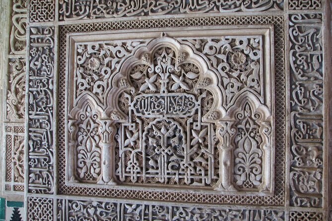 Full Day to Alhambra Palace and Generalife Gardens Direct From Malaga - Discovering Historic Granada