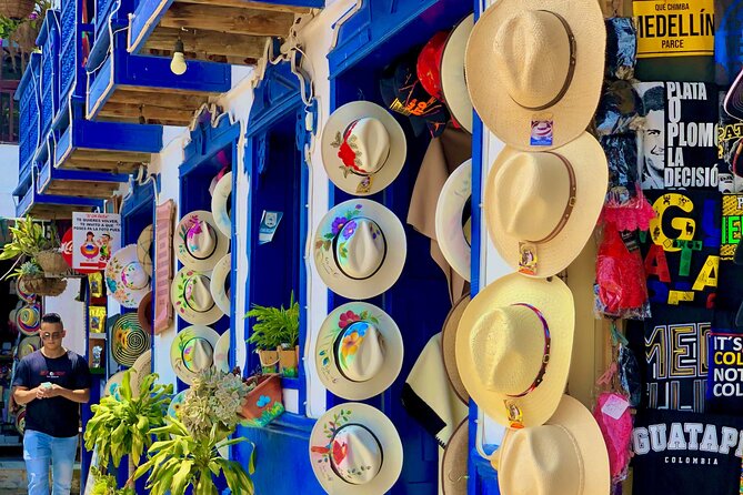 Full Day to Guatapé From Medellín - Meeting and Pickup Information