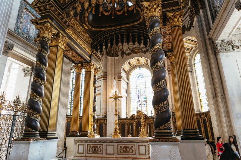 Full-Day Total London Tour & Flight on the London Eye - Tower of London Guided Tour