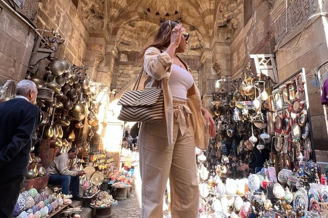Full Day Tour at Pyramids of Giza, Museum, and Khan El-Khalili - Transportation and Pickup Details