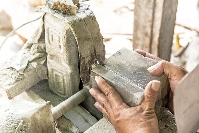 Full-Day Tour: Colonial Antigua, Jade Factory and Textile Experience From Guatemala City - Key Points