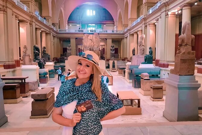 Full Day Tour Giza Pyramids, Sphinx and Egyptian Museum &Felucca - Personalized Experience