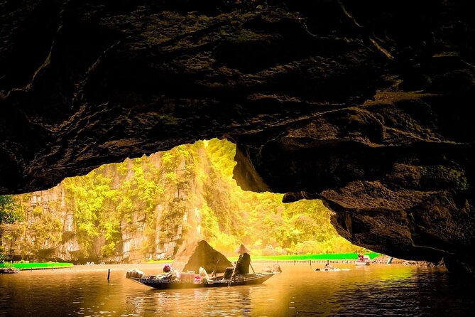 Full-Day Tour Hoa Lu, Tam Coc Boat Trip and Mua Cave - Important Information