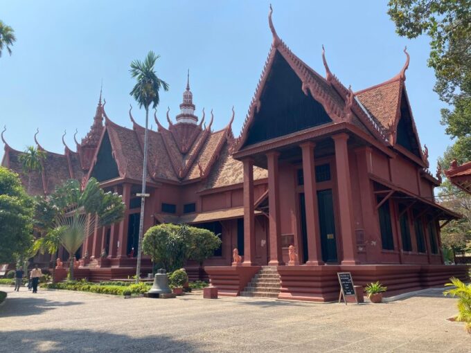 Full Day Tour in Phnom Penh by Tuk Tuk - Highlights: Killing Fields
