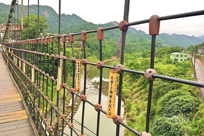Full-Day Tour in Shifen, Jiufen and Yehliu of Taipei - Customer Reviews