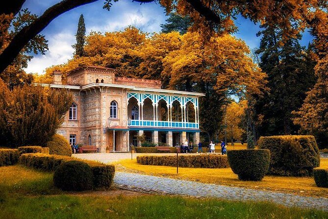 Full Day Tour in Sighnaghi Bodbe Tsinandali From Tbilisi - Scenic Views and Architecture